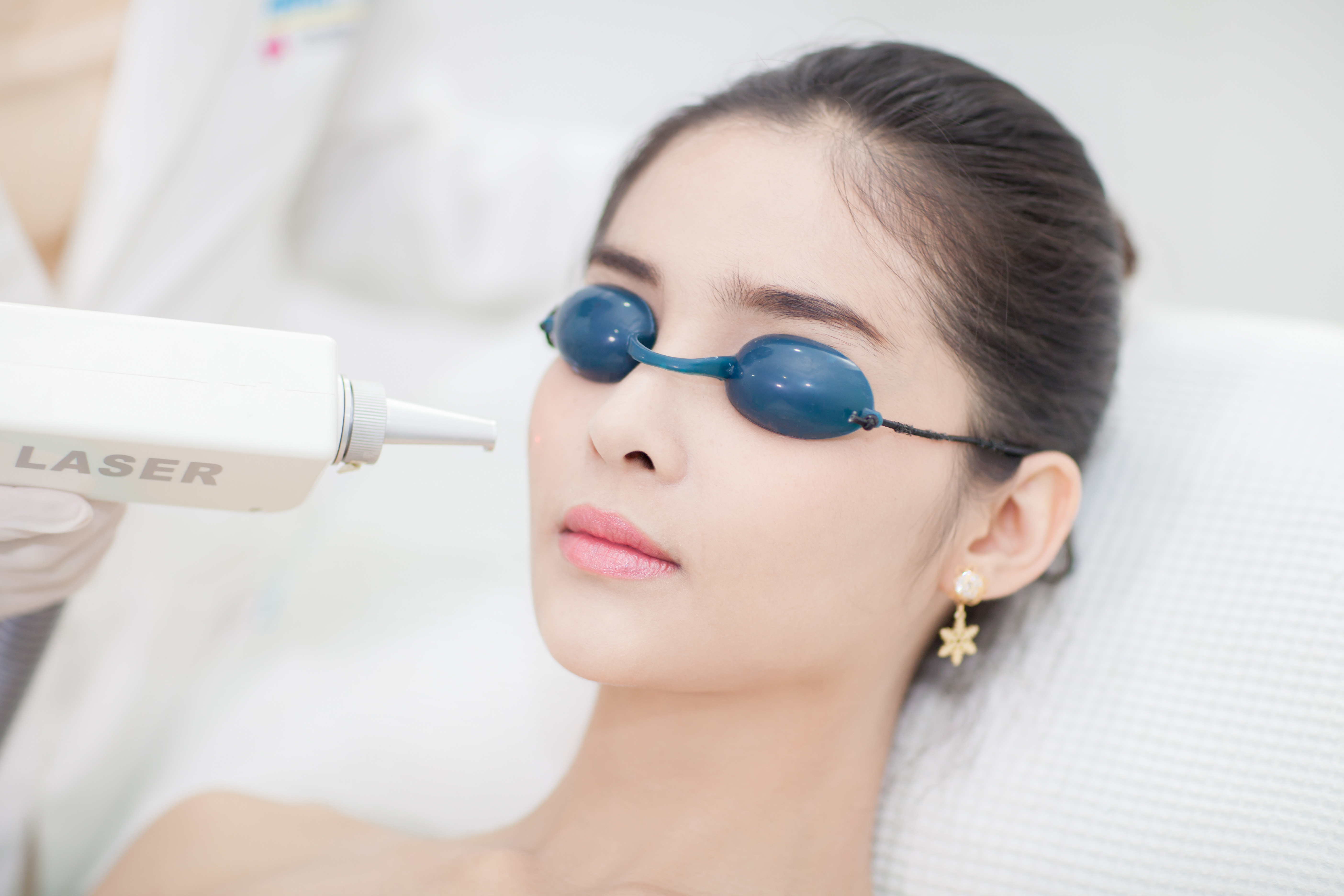 Laser Rejuve di Derven Dermatology Cikarang HDmall